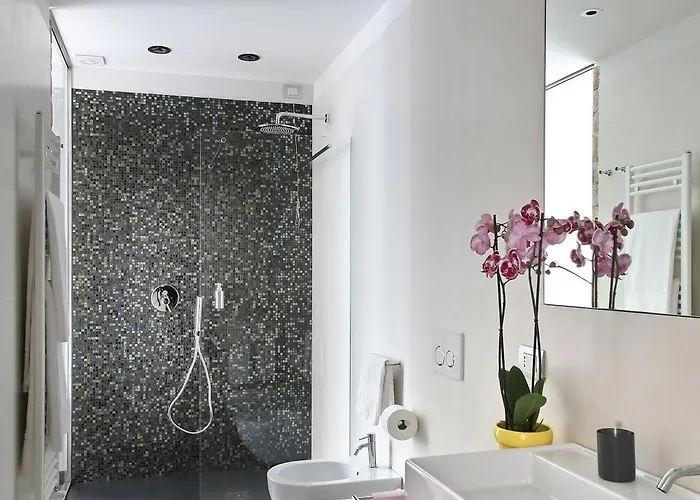 Atypical 招待所 罗马